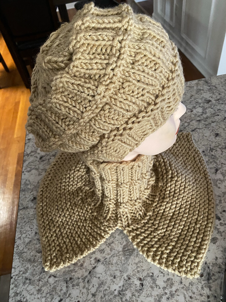 Knitted Hat & Neck Warmer